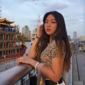 Meet your Posher, Lori